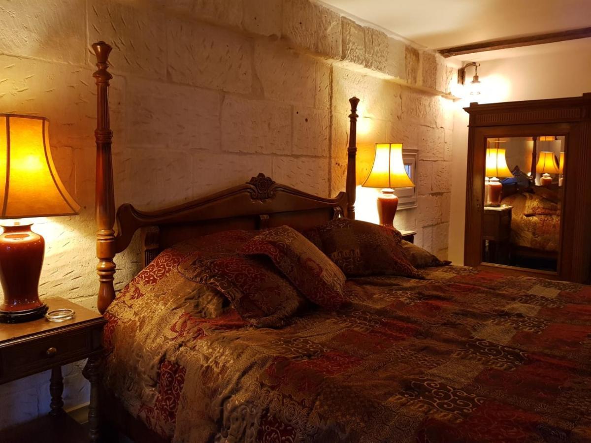 Chateau Des Senechaux, Bourdeilles Dış mekan fotoğraf